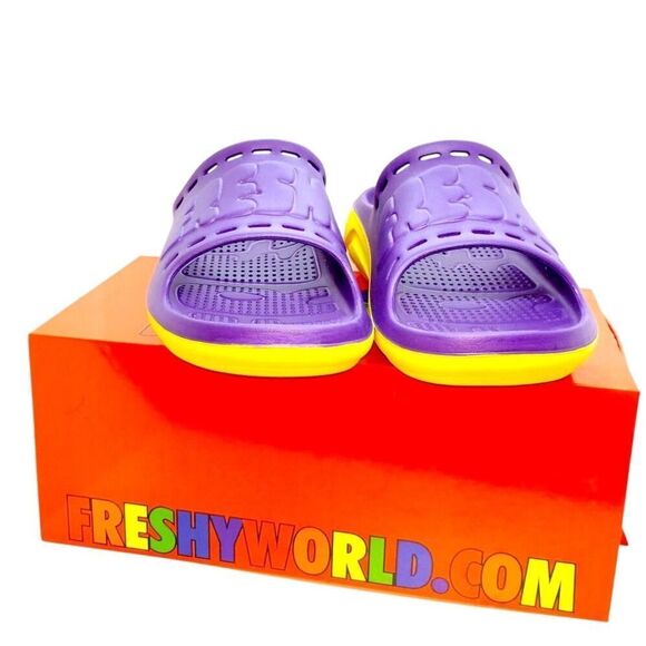 Freshy Cali Slides Womens NEW w/Tags & Box Purple Athletic & Beach - sz. 10 1/2 - Picture 1 of 7